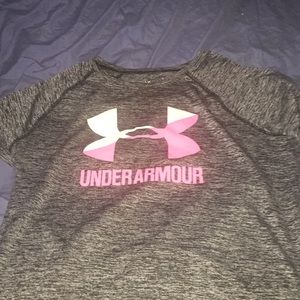 Under Armor Tee Shirt- short sleeve